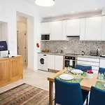 Cosy Tiles House Apartament
