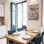 Santana Cosy Flat